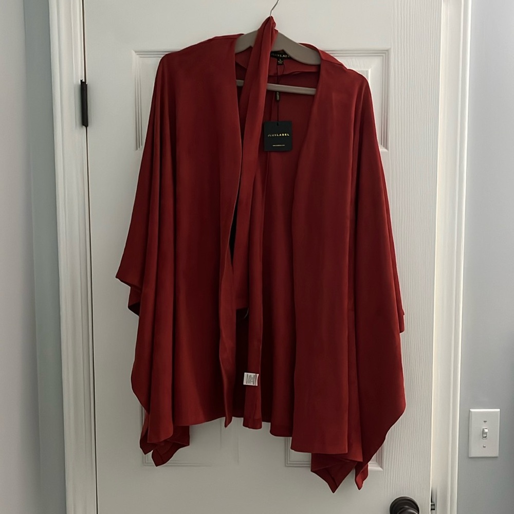 JLUXLABEL cape
